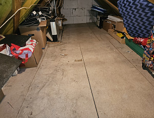 Zateplení stropu rodinného domu pomocí foukané izolace